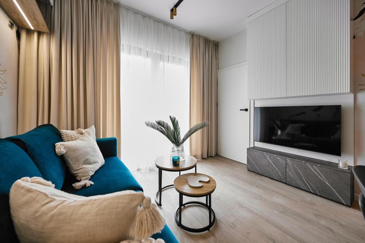 Golden Dreams Luxury Apartment 81 Krasków Exterior foto